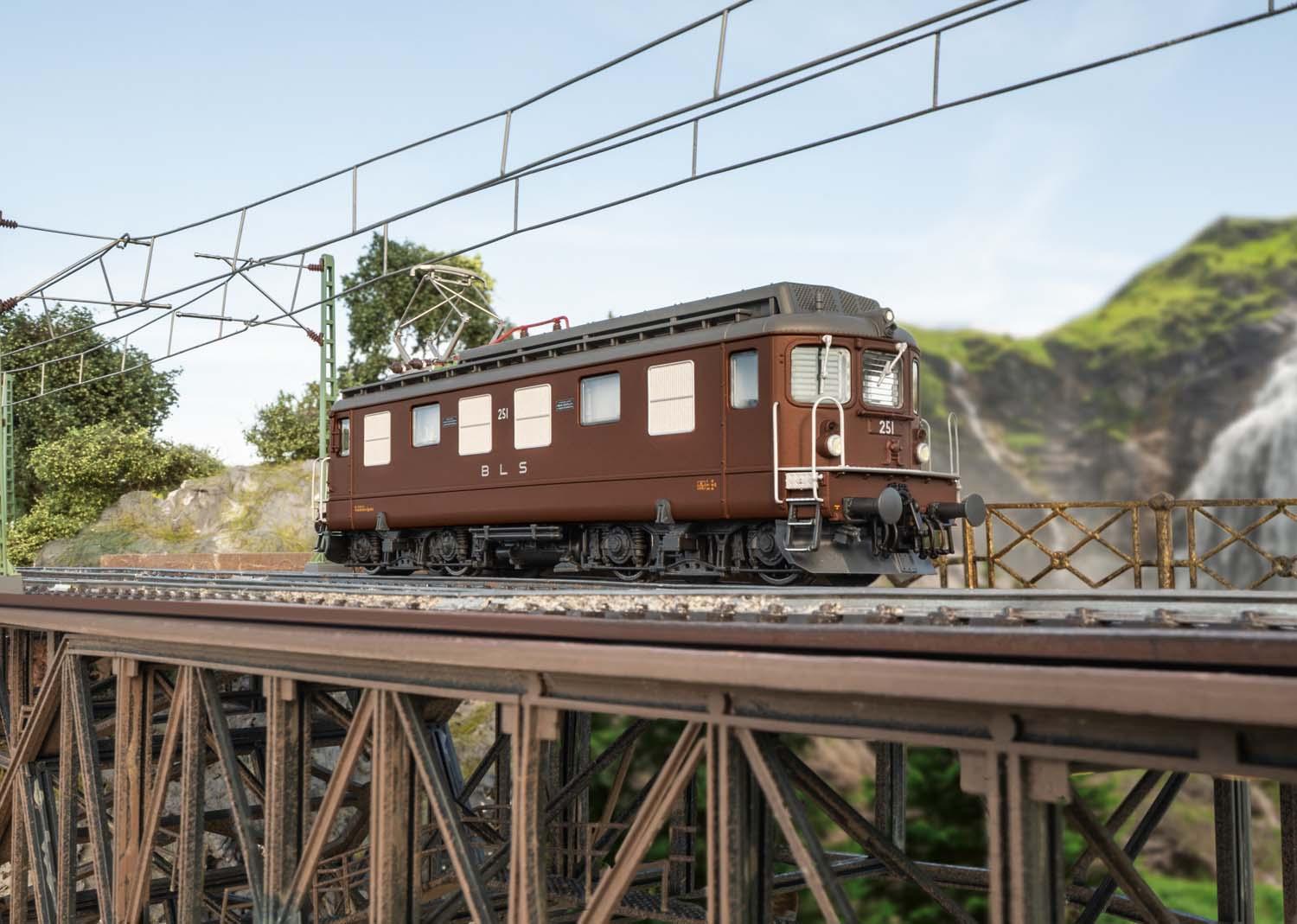 Märklin 38044 E-Lok Ae 4/4 251 BLS