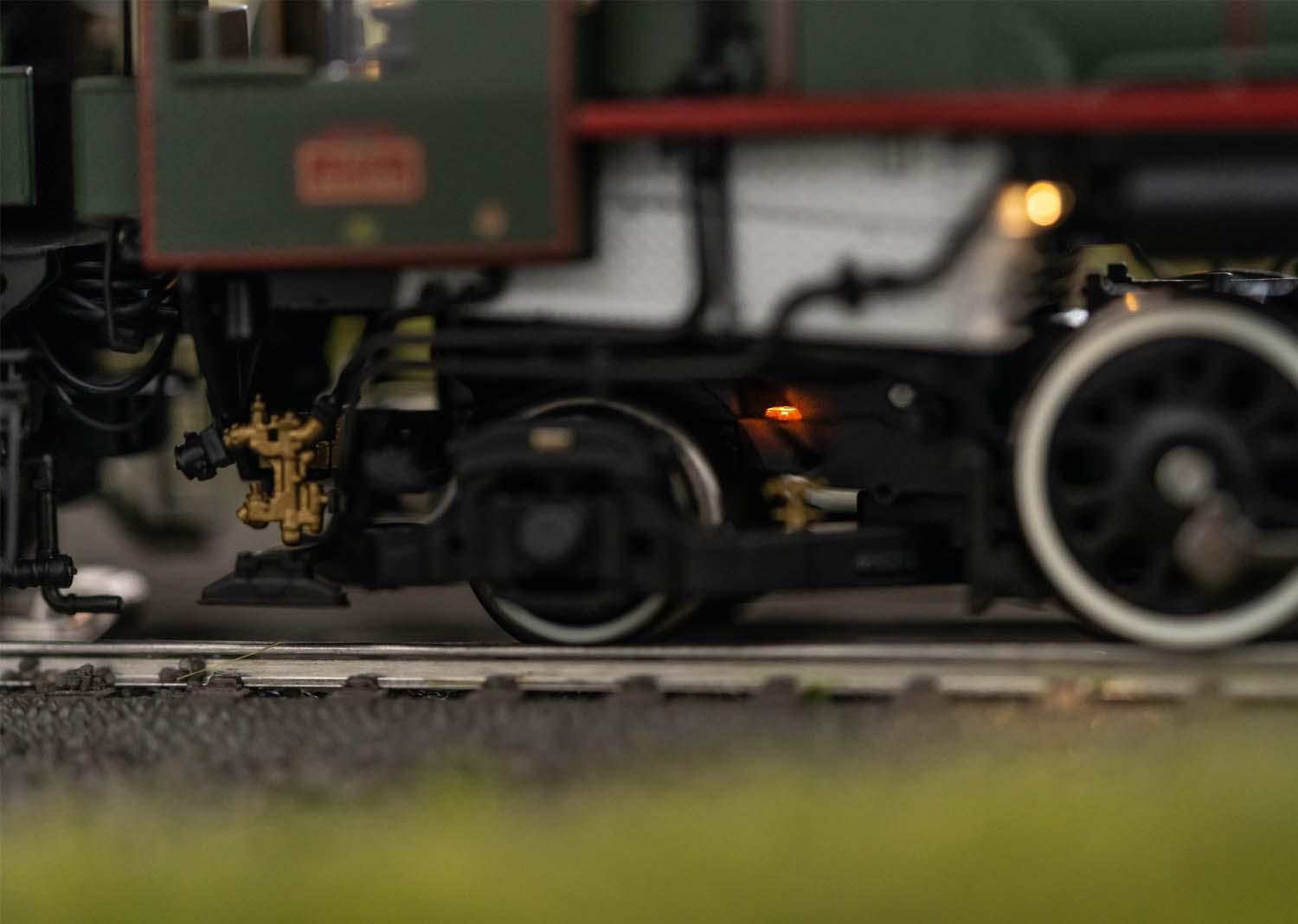 Trix H0 25141 Dampflok Serie 141-R SNCF