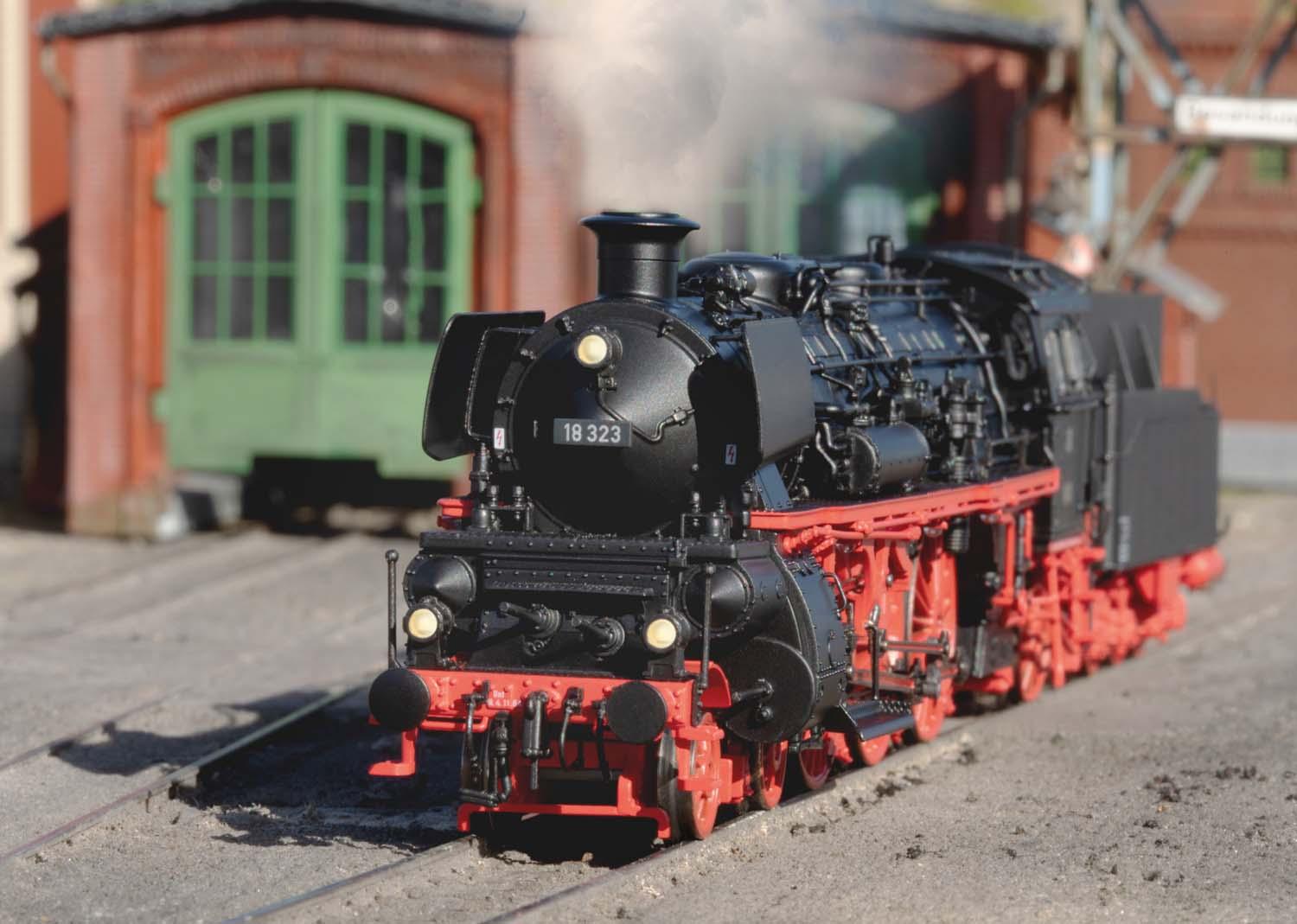 Märklin 38323 Dampflok 18 323 DB