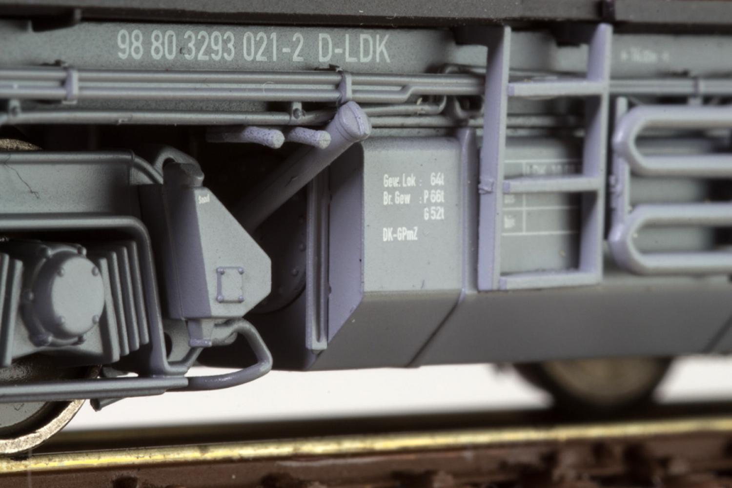 ESU 31760 Diesellok V100 DR, AC/DC, Rauch/Kuppl.