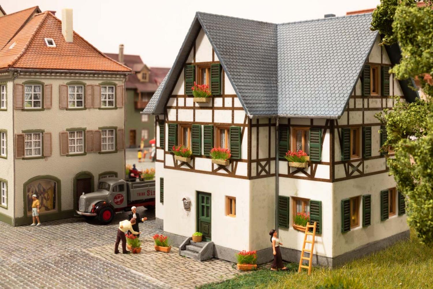 Noch 14010 H0 Blumenkästen blühend rot