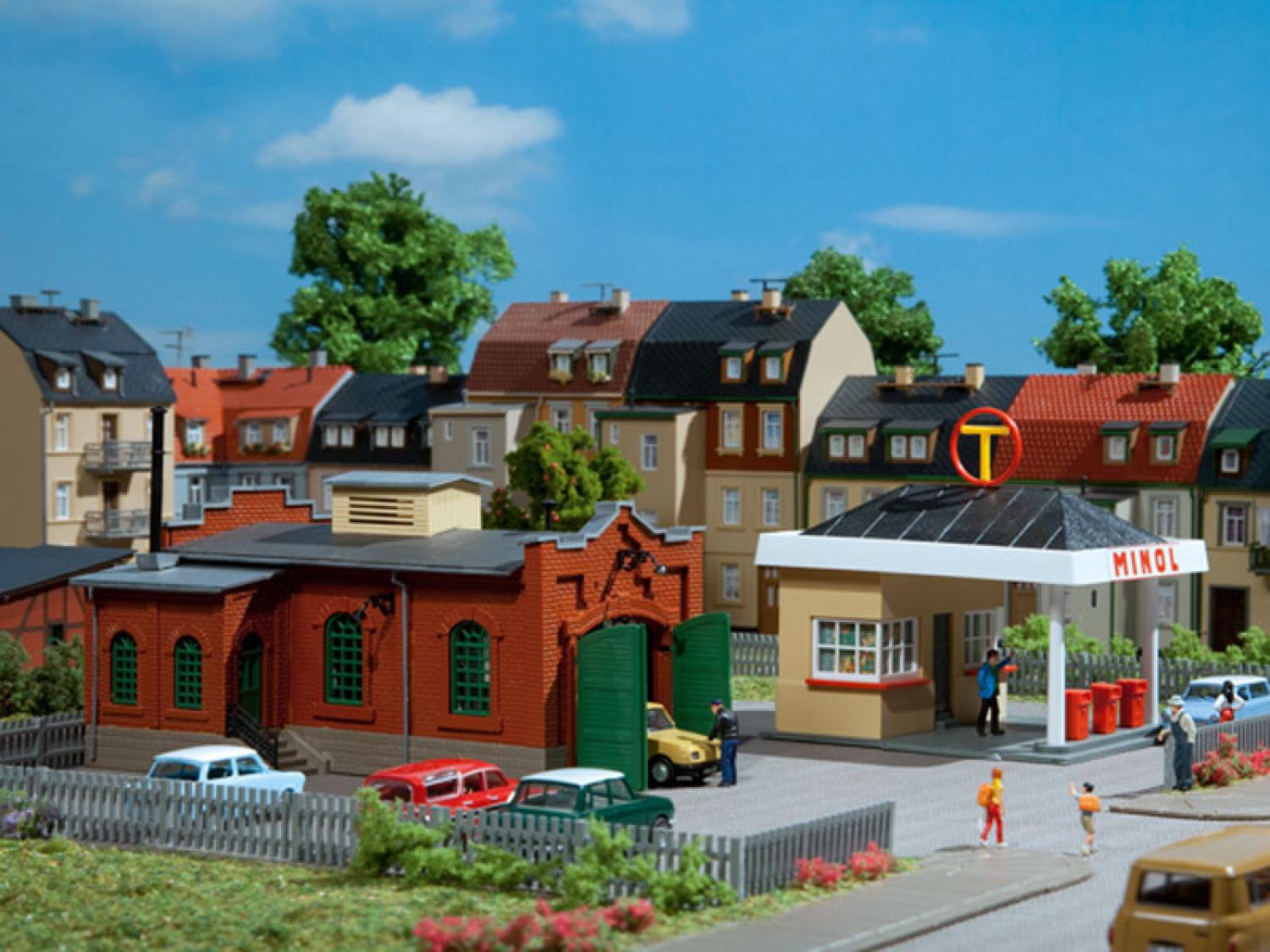 Auhagen 12227 Tankstelle mit Kfz-Werkstatt  H0/TT