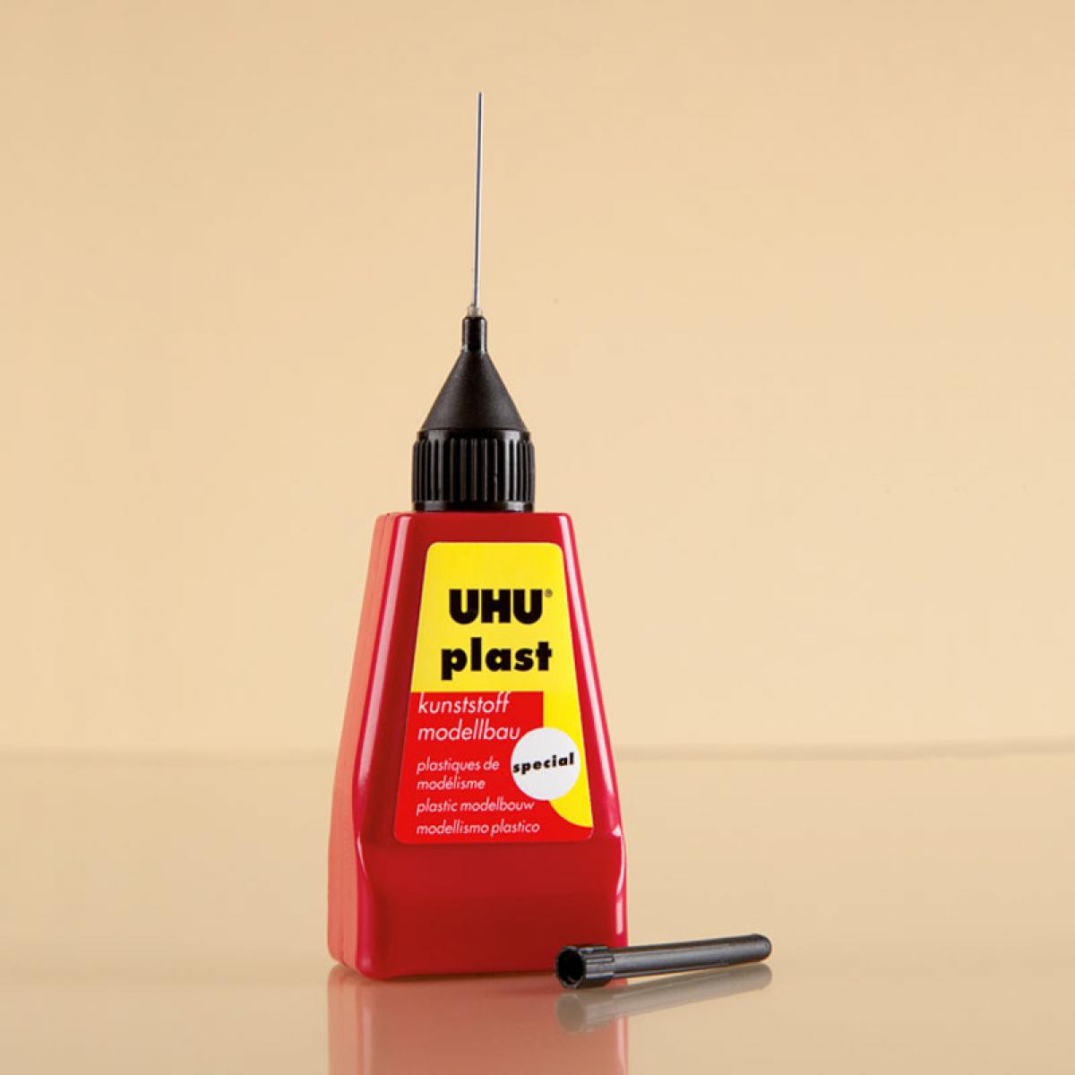 Auhagen 53517 UHU Plast  30 g