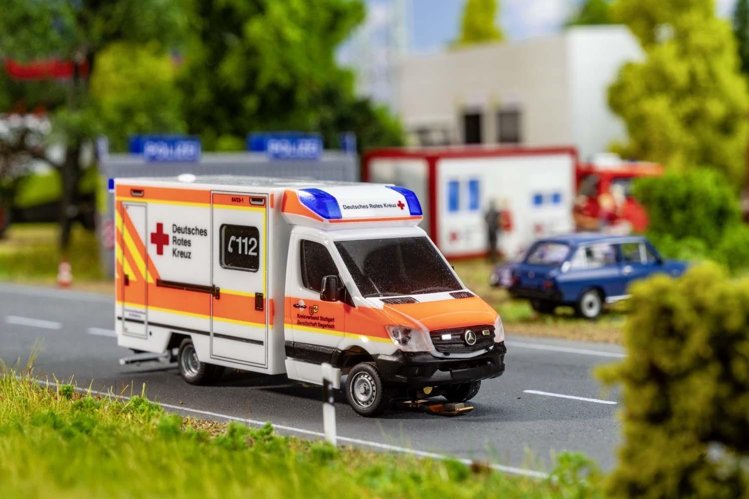 Faller 161321 H0 MB Sprinter Rettungswagen (Digital)