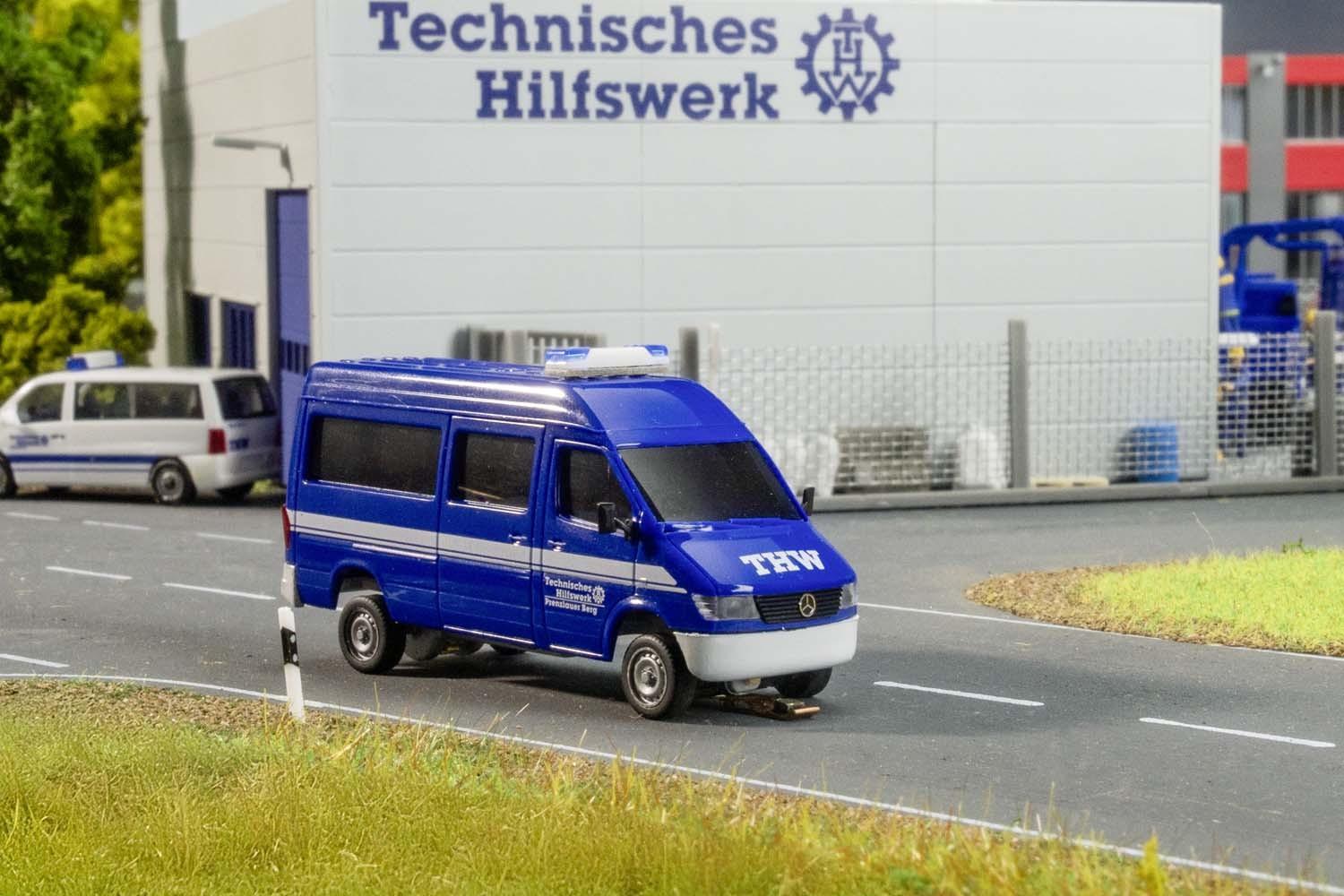 Faller 161430 H0 MB Sprinter THW (Herpa)