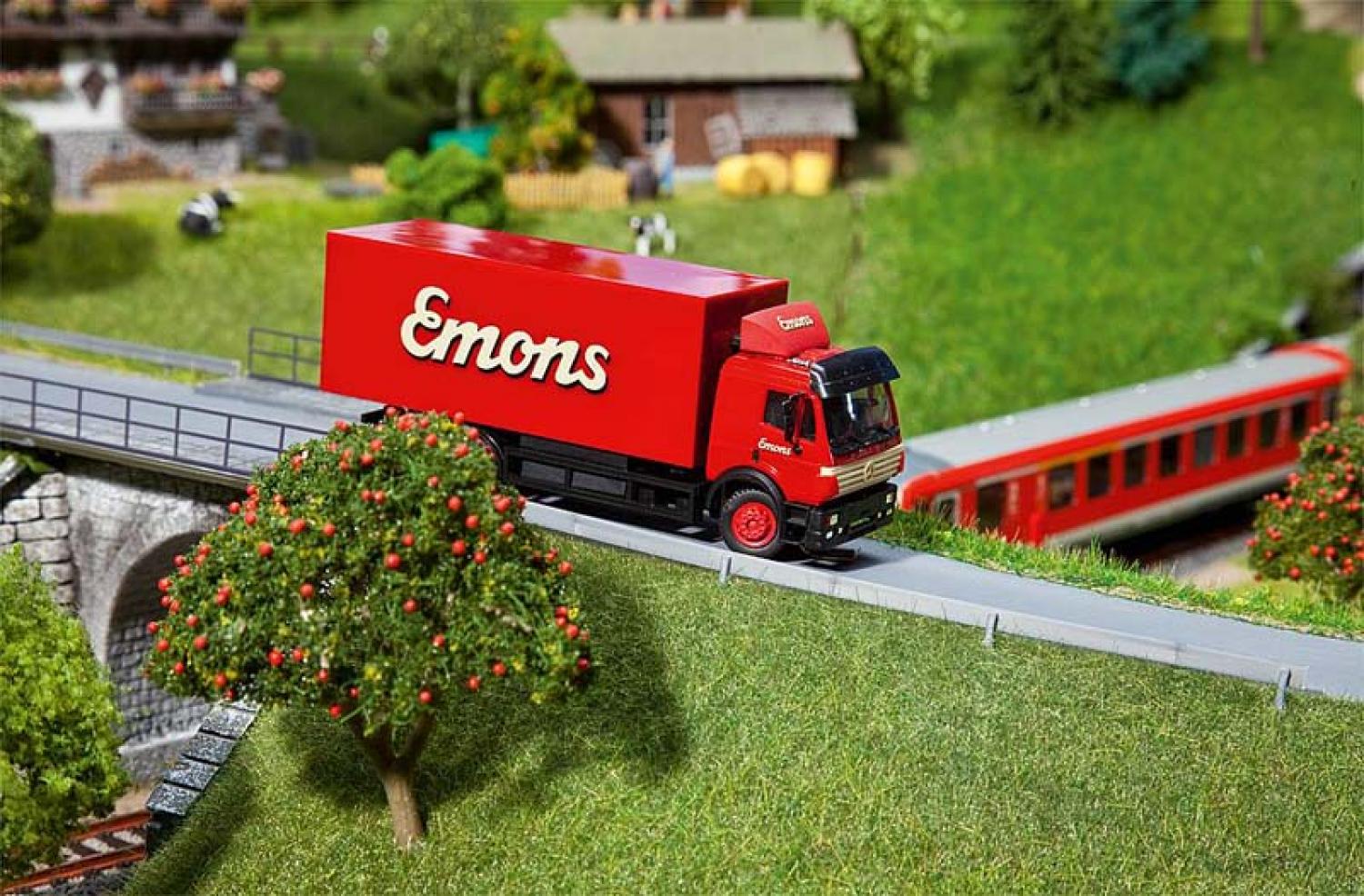 Faller 161584 LKW MB SK Emons (HERPA)