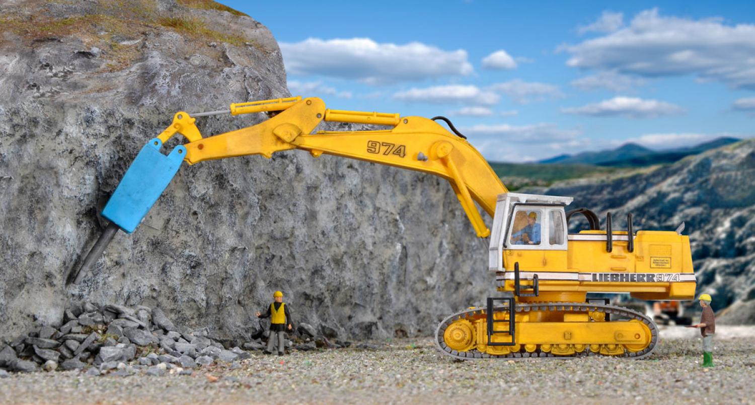 Kibri 11271 H0 LIEBHERR974 m.Schutzkäfig