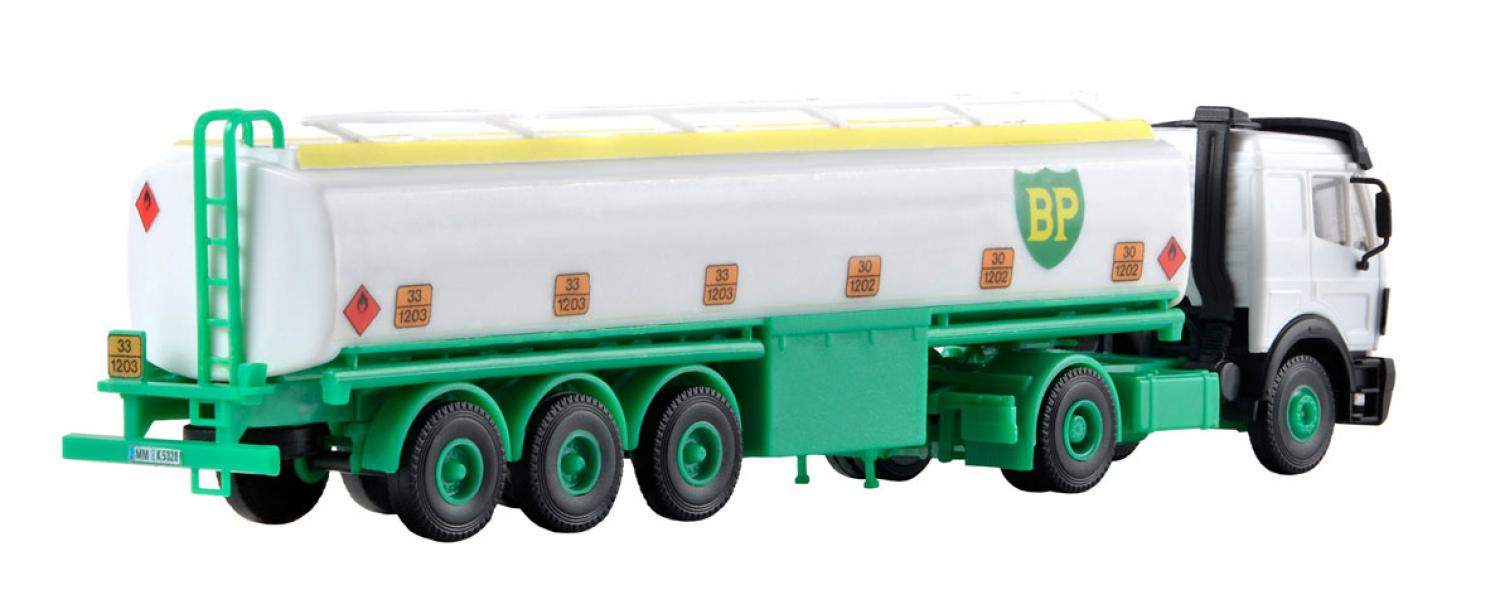 Kibri 14670 H0 MB 2-achs Zugmaschine mit