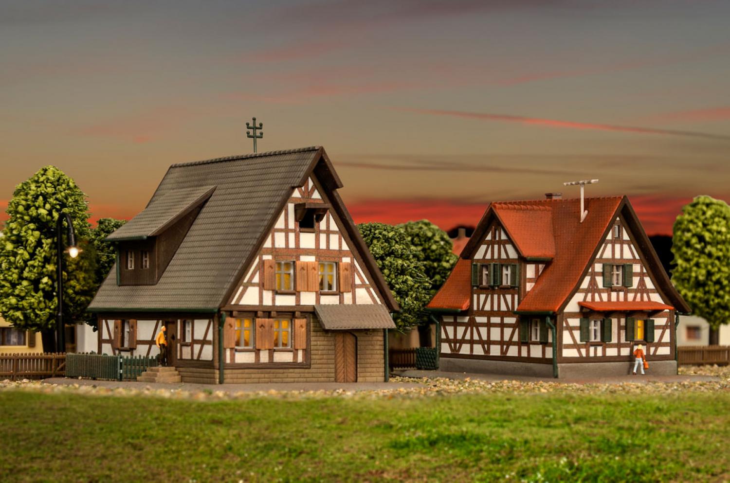 Kibri 36406 Z Fachwerkhaeuser, 2 Stueck