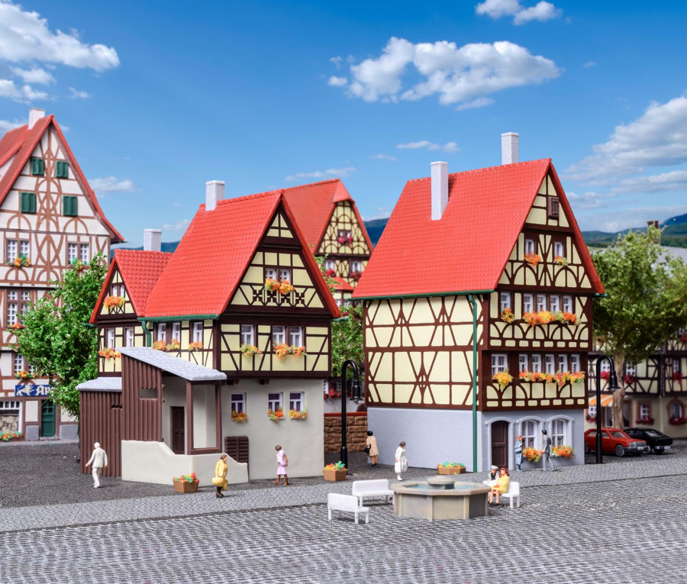 Kibri 37100 N Fachwerkh.u.Torhaus