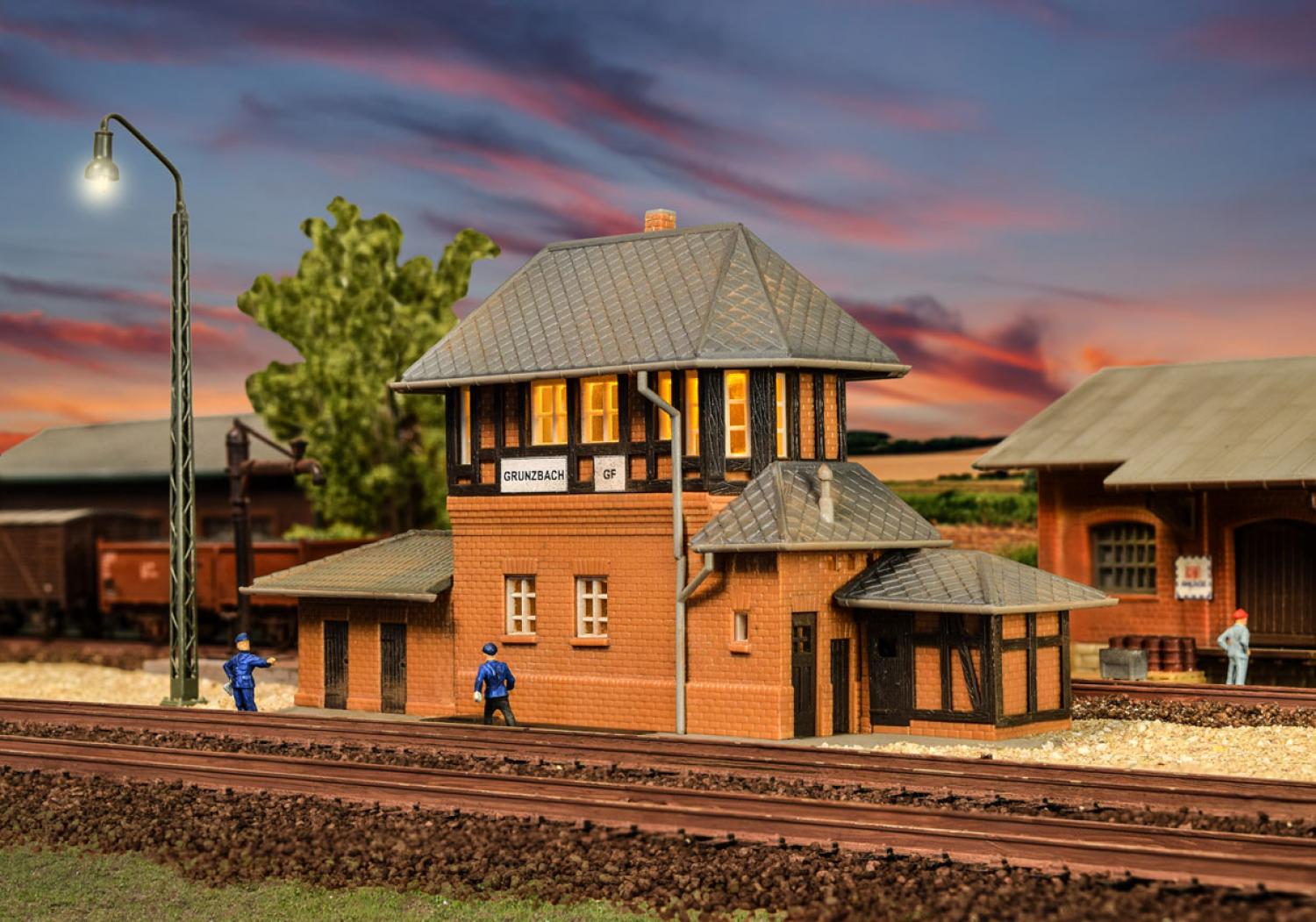 Kibri 37402 N Stellwerk Grunzbach