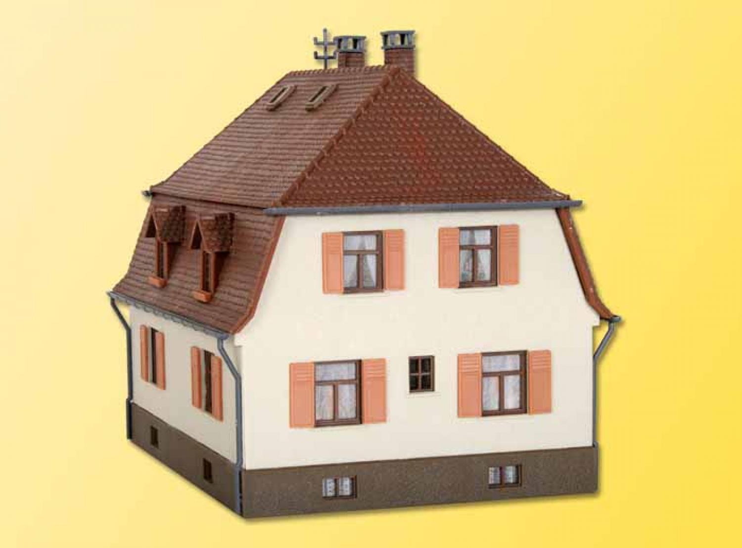 Kibri 38166 H0 Wohnhaus mit Walmdach