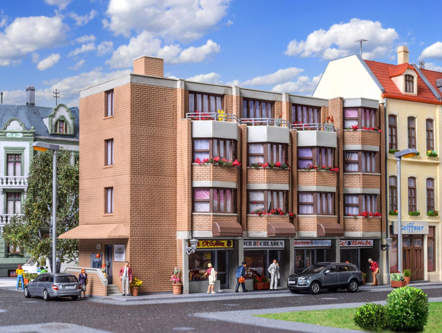 Kibri 38222 H0 Wohn- und Geschaeftshaus