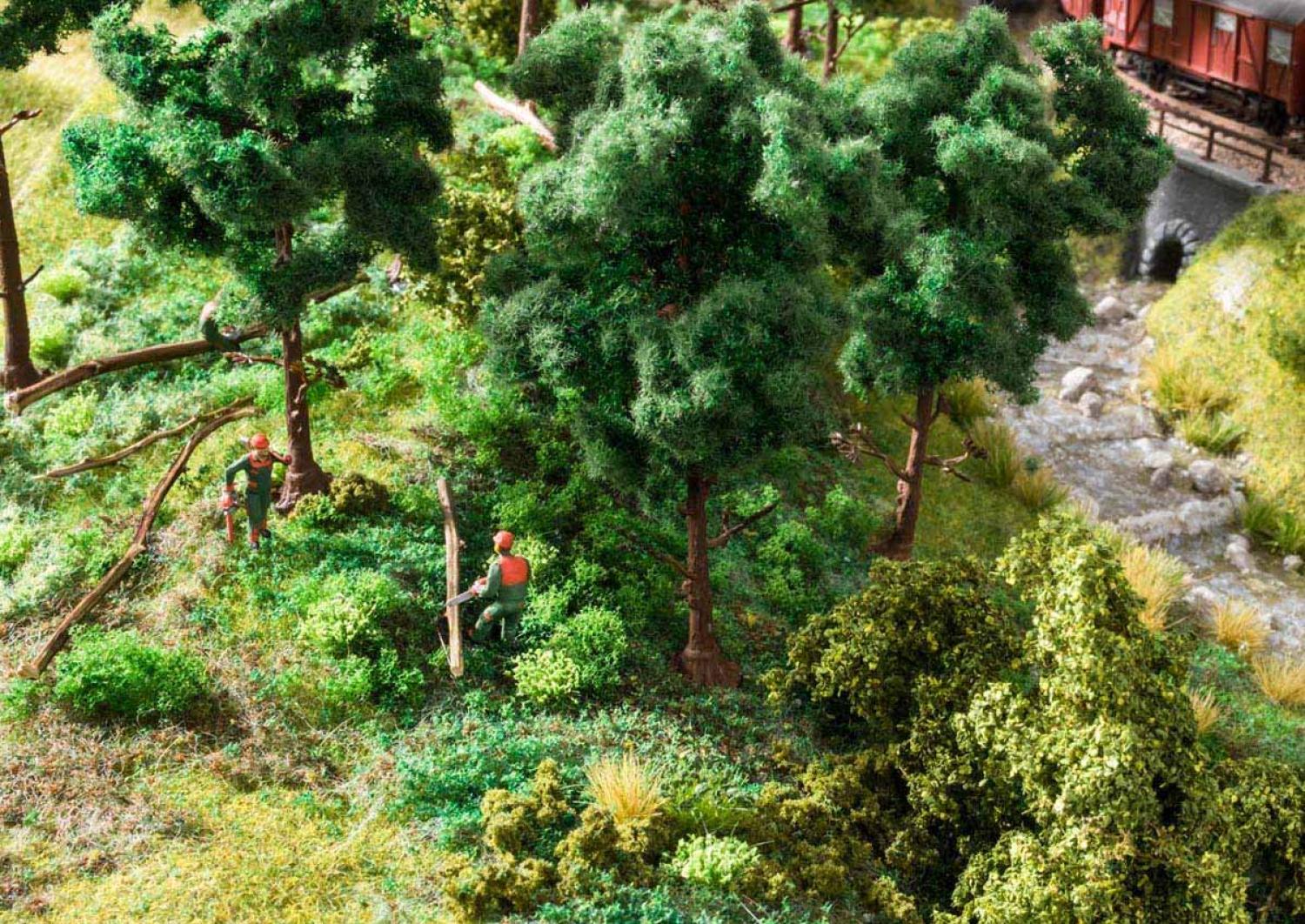 Noch 12843 H0 Baumfällarbeiten (micro-sound)