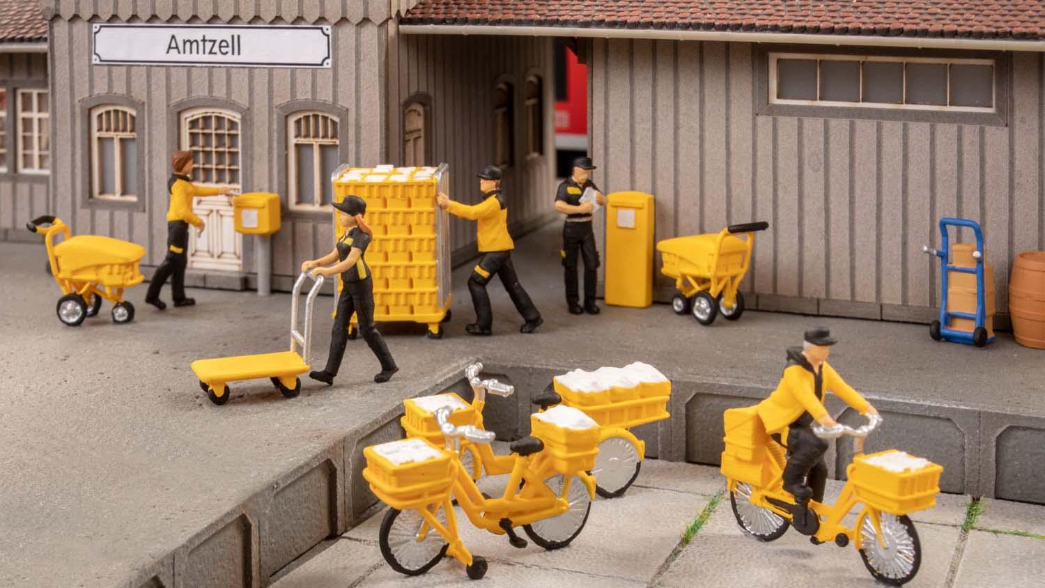Noch 16265 Figuren-Set “Post” H0