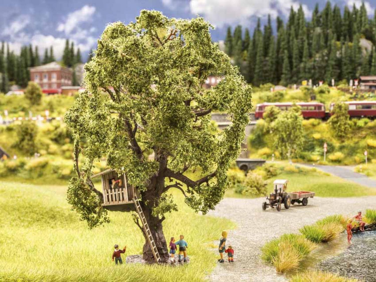 Noch 21765 H0 Baum mit Baumhaus 15 cm hoch