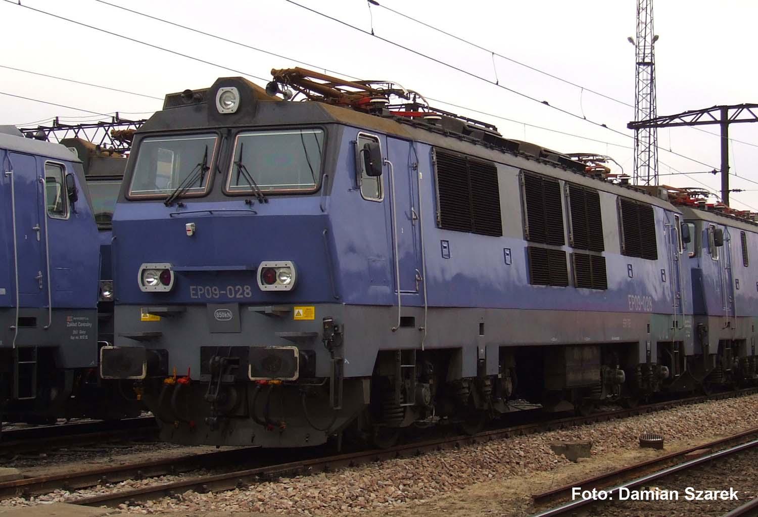 Piko 97533 E-Lok/Sound EP09 PKP IC VI  + PluX22 Dec.