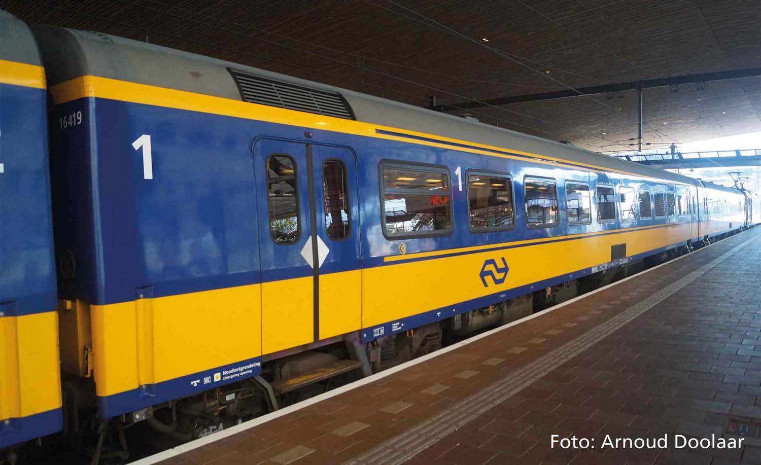 PIKO 97648 Personenwg. ICR 1. Kl. NS VI