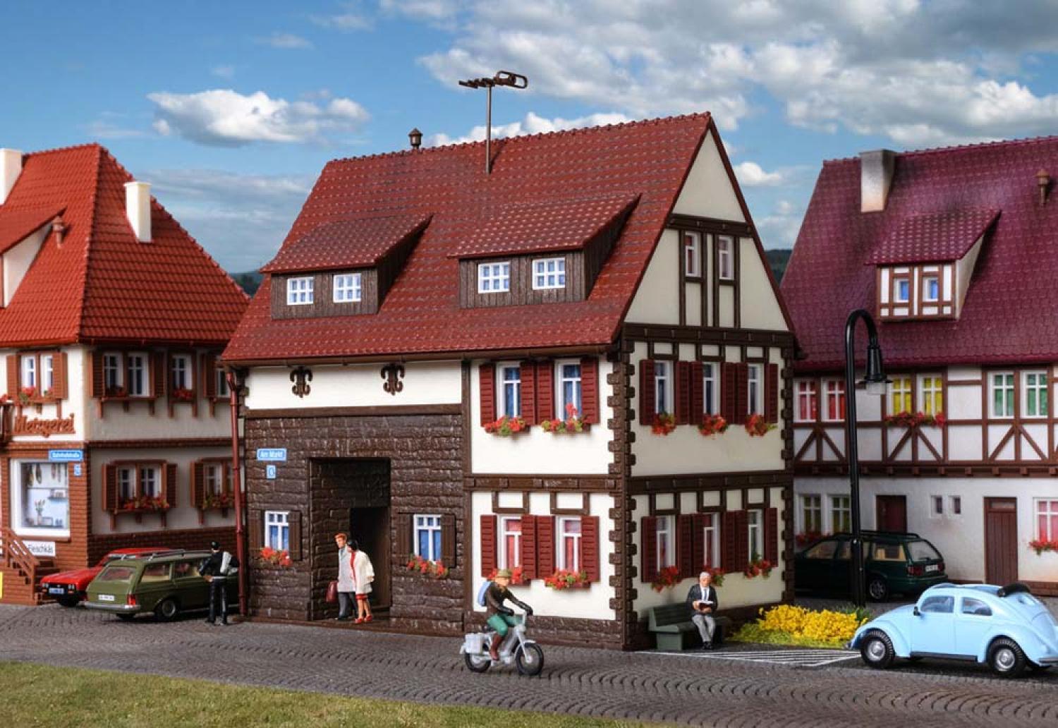 Vollmer 43653 H0 Wohnhaus