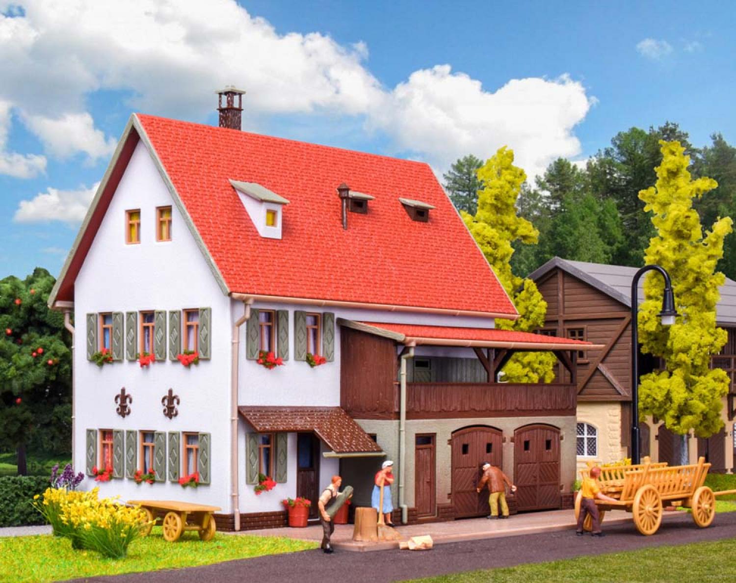 Vollmer 43721 H0 Bauernhaus mit Scheune