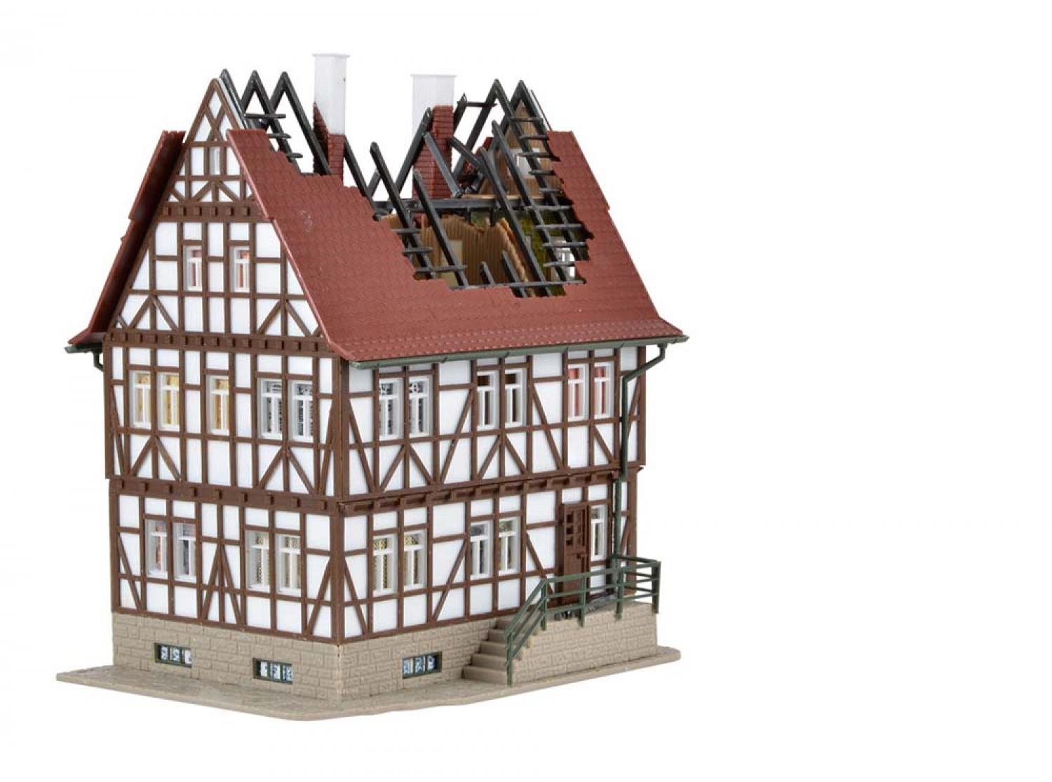 Vollmer 43728 H0 Brennendes Haus