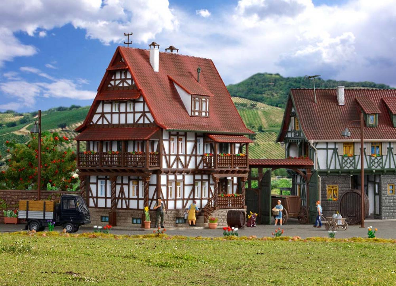 Vollmer 43732 H0 Winzerhaus mit Hoftor