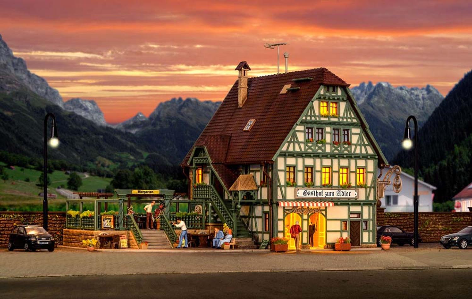 Vollmer 43736 H0 Gasthaus mit Metzgerei (LED)