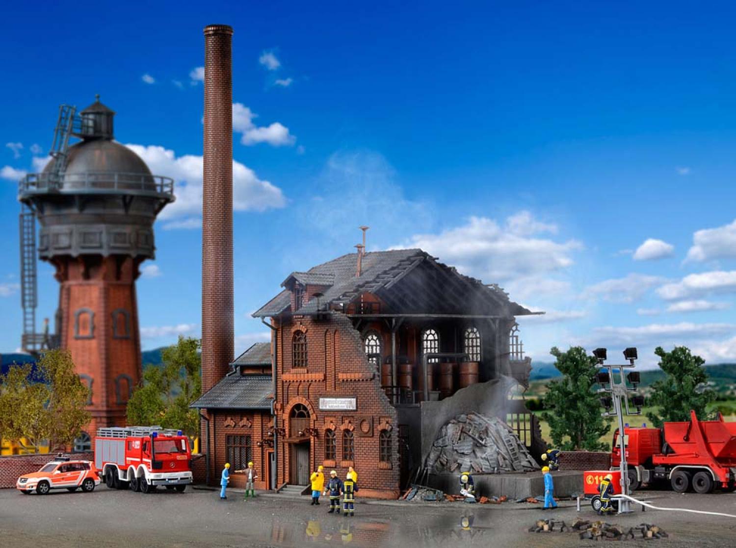 Vollmer 45601 H0 Brennende Fabrik mit Flack