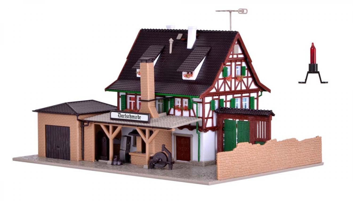 Vollmer 47696 N Dorfschmiede mit Zubehör