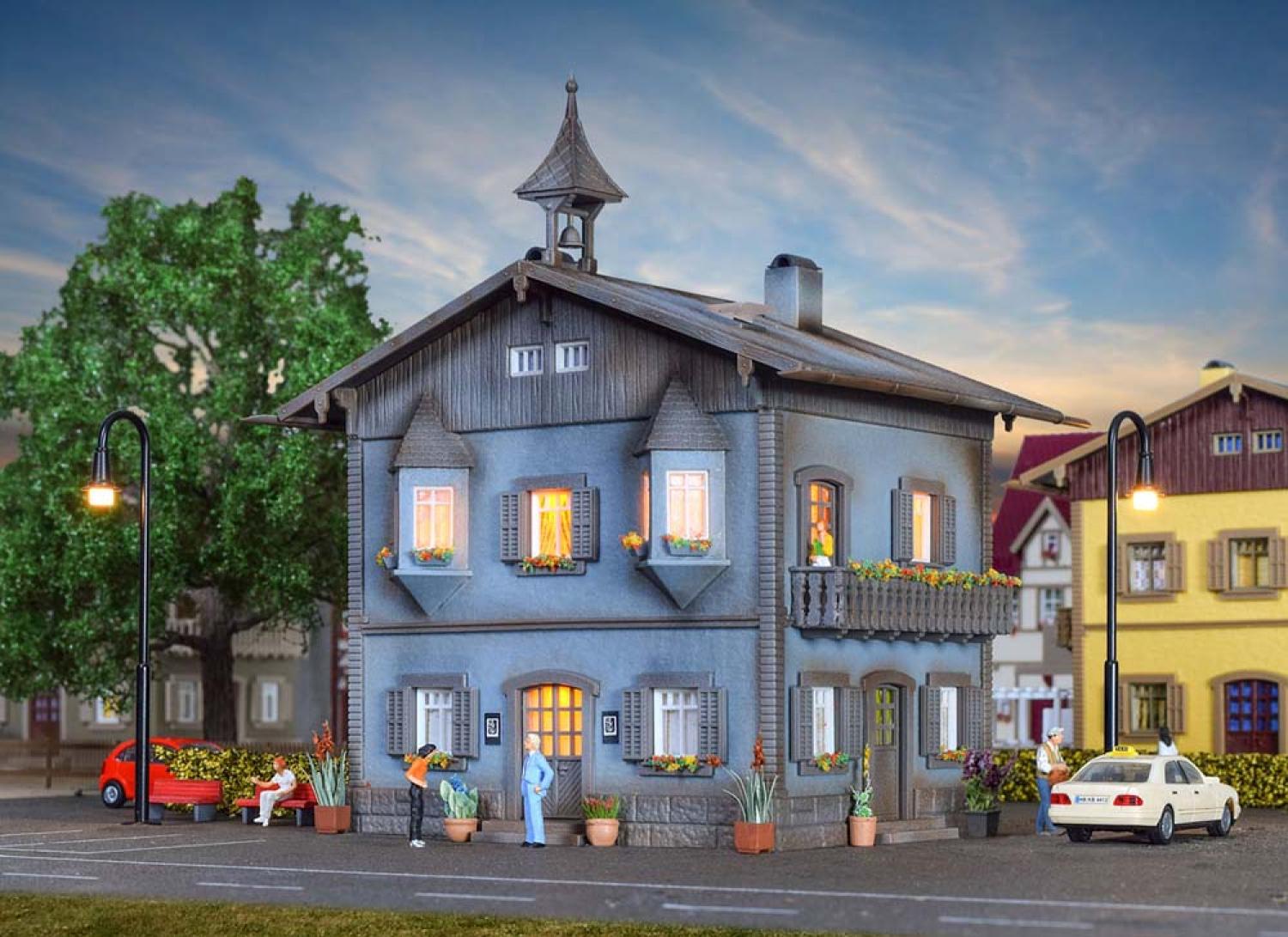 Vollmer 49232 H0 Wohnhaus mit Erker
