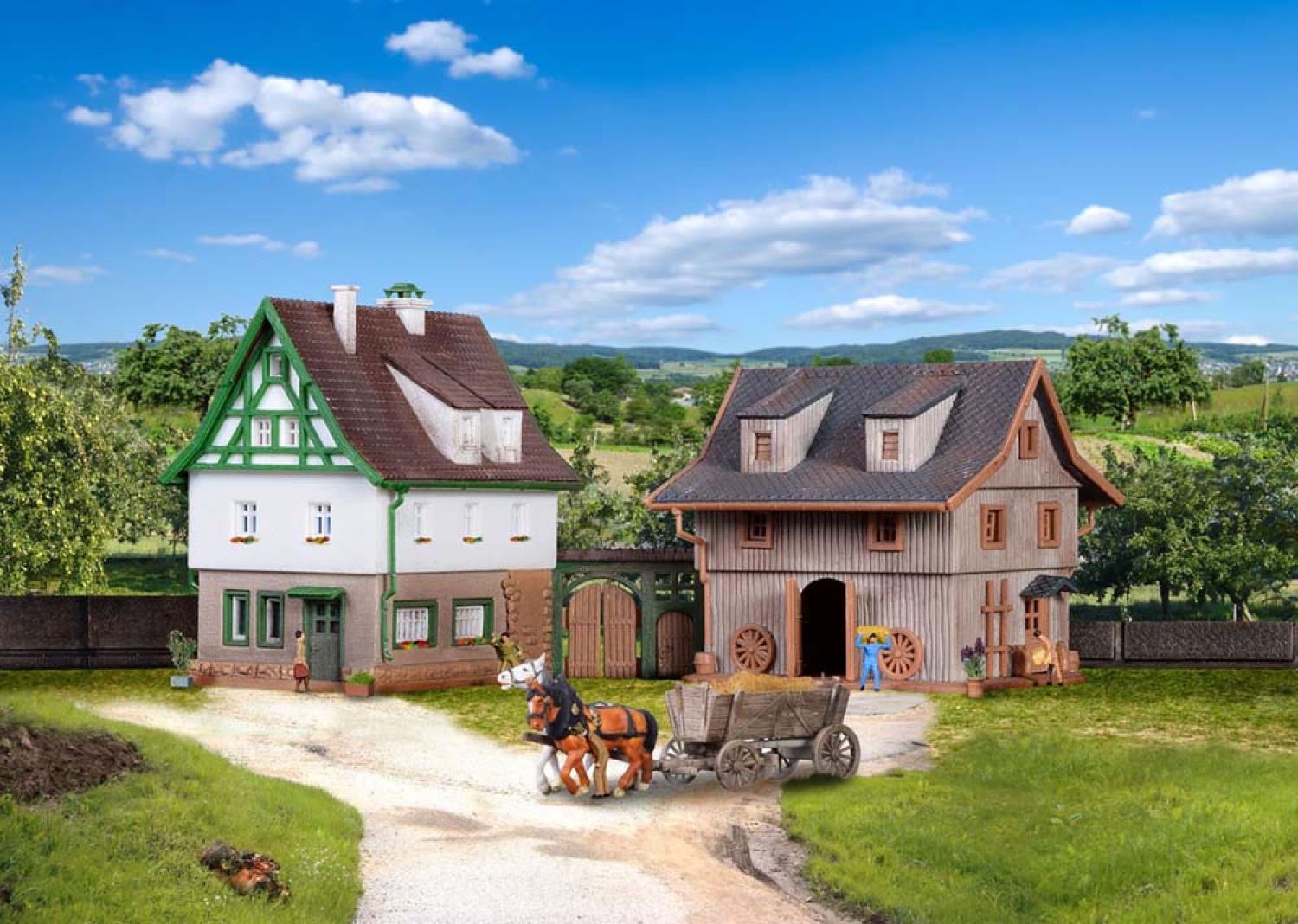 Vollmer 49540 Z Bauernhaus mit Scheune