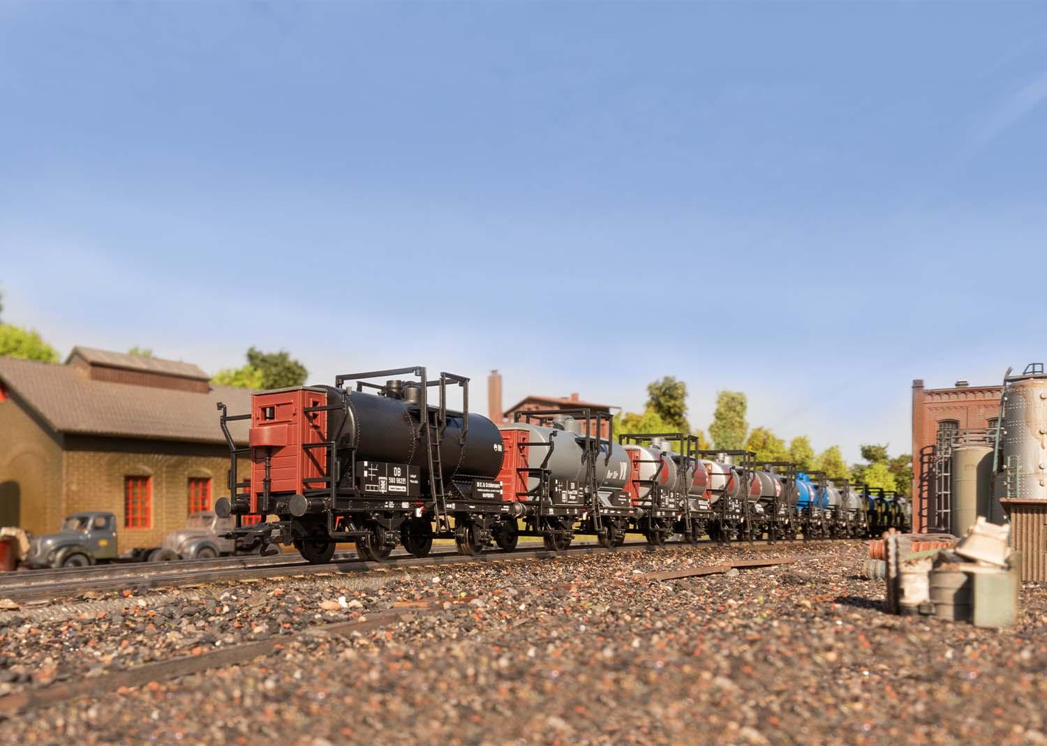 Trix 25965 Dieseltriebwagen BR 650 DB