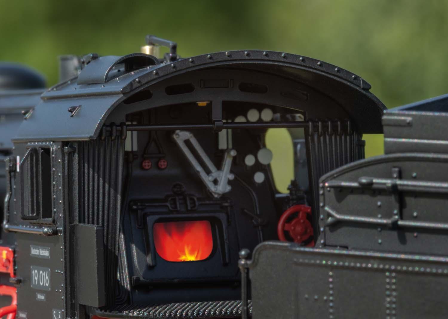 Märklin 38190 Dampflok 19 016 (Sachsenstolz)