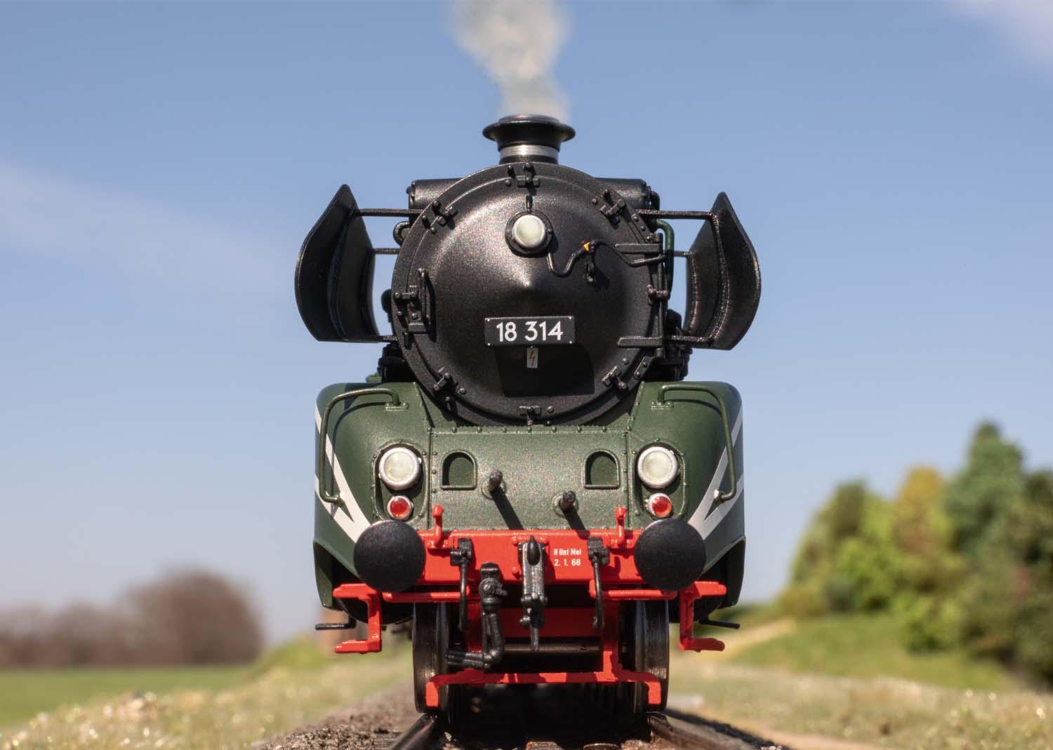 Märklin 39029 Dampflok 18 314 Öl DDR