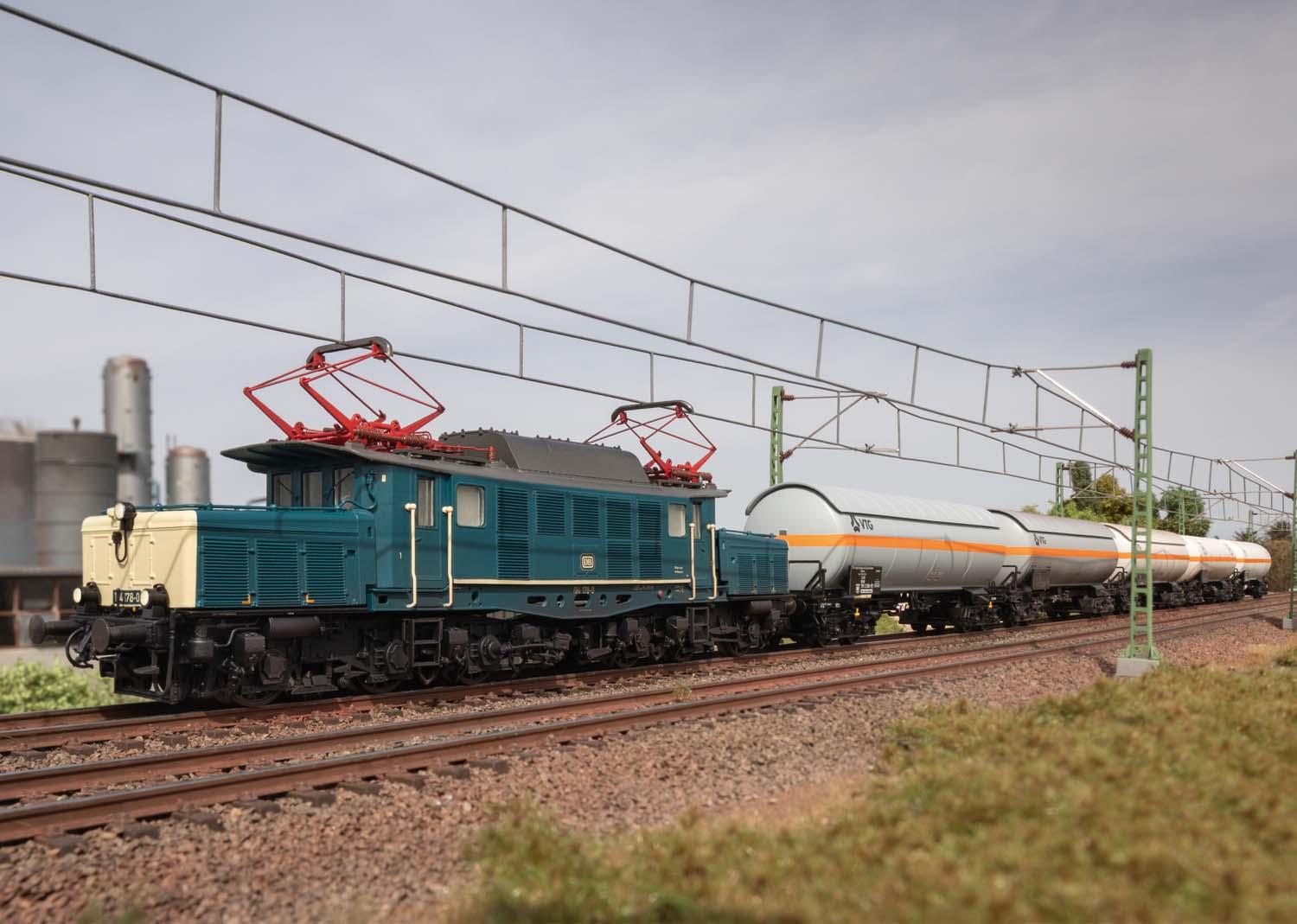 Märklin 39994 E-Lok BR 194 DB (MHI)
