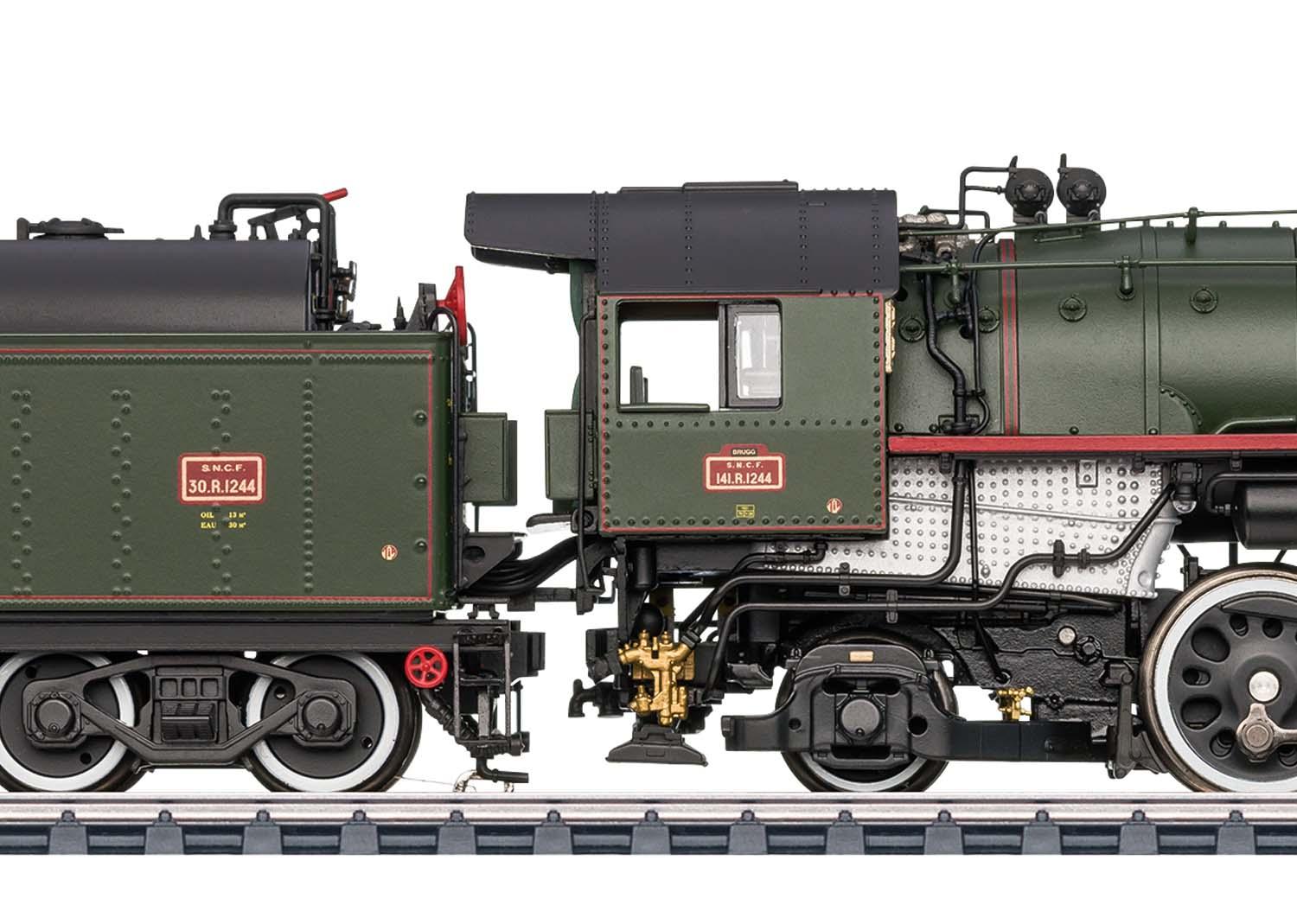 Trix H0 25141 Dampflok Serie 141-R SNCF