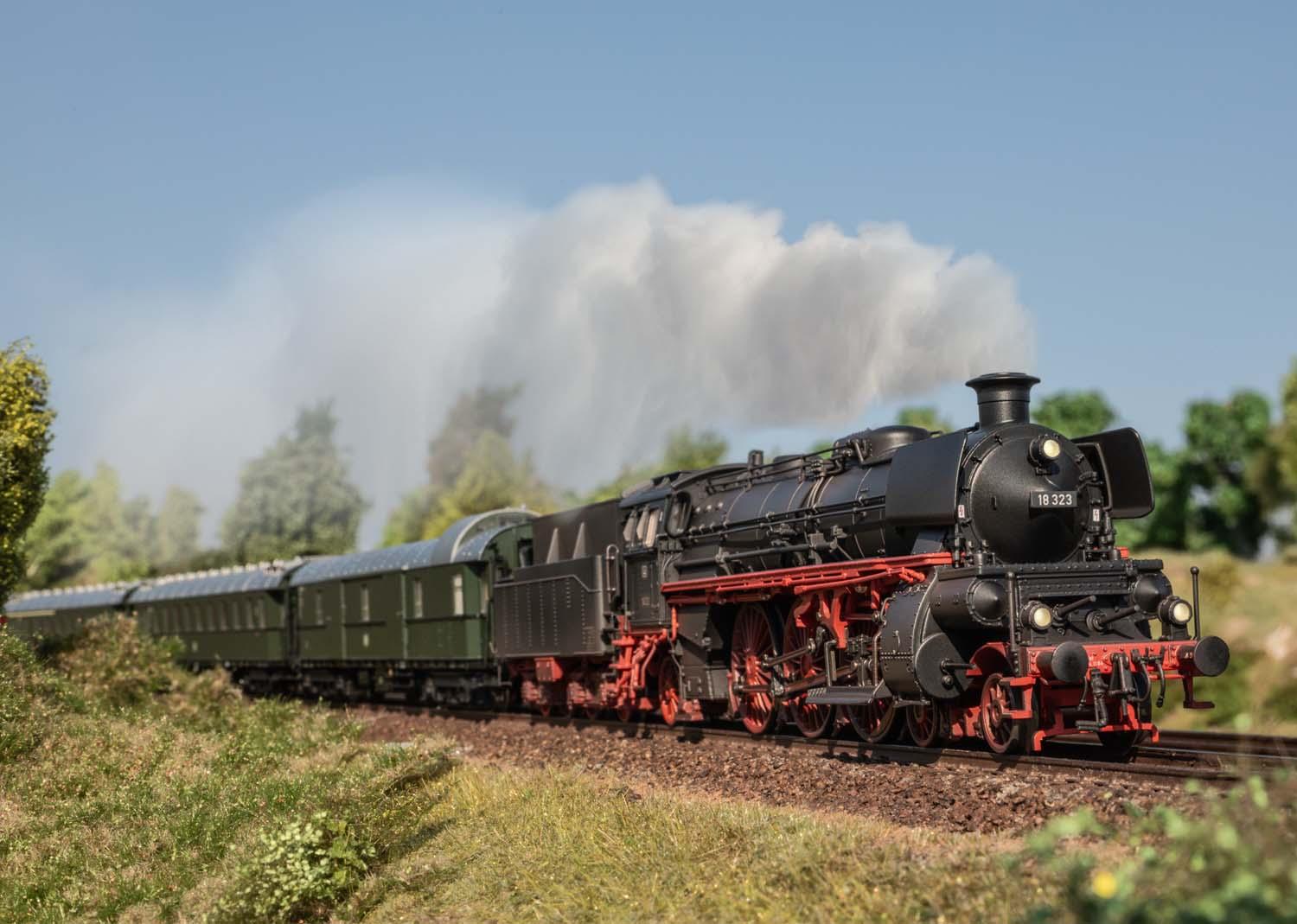 Märklin 38327 Dampflok 18 323 DB (gealtert)