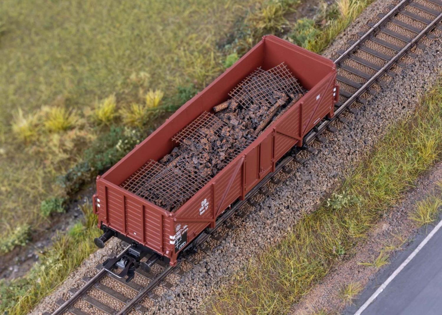 Märklin 46014 Hochbordwagen mit Beladung