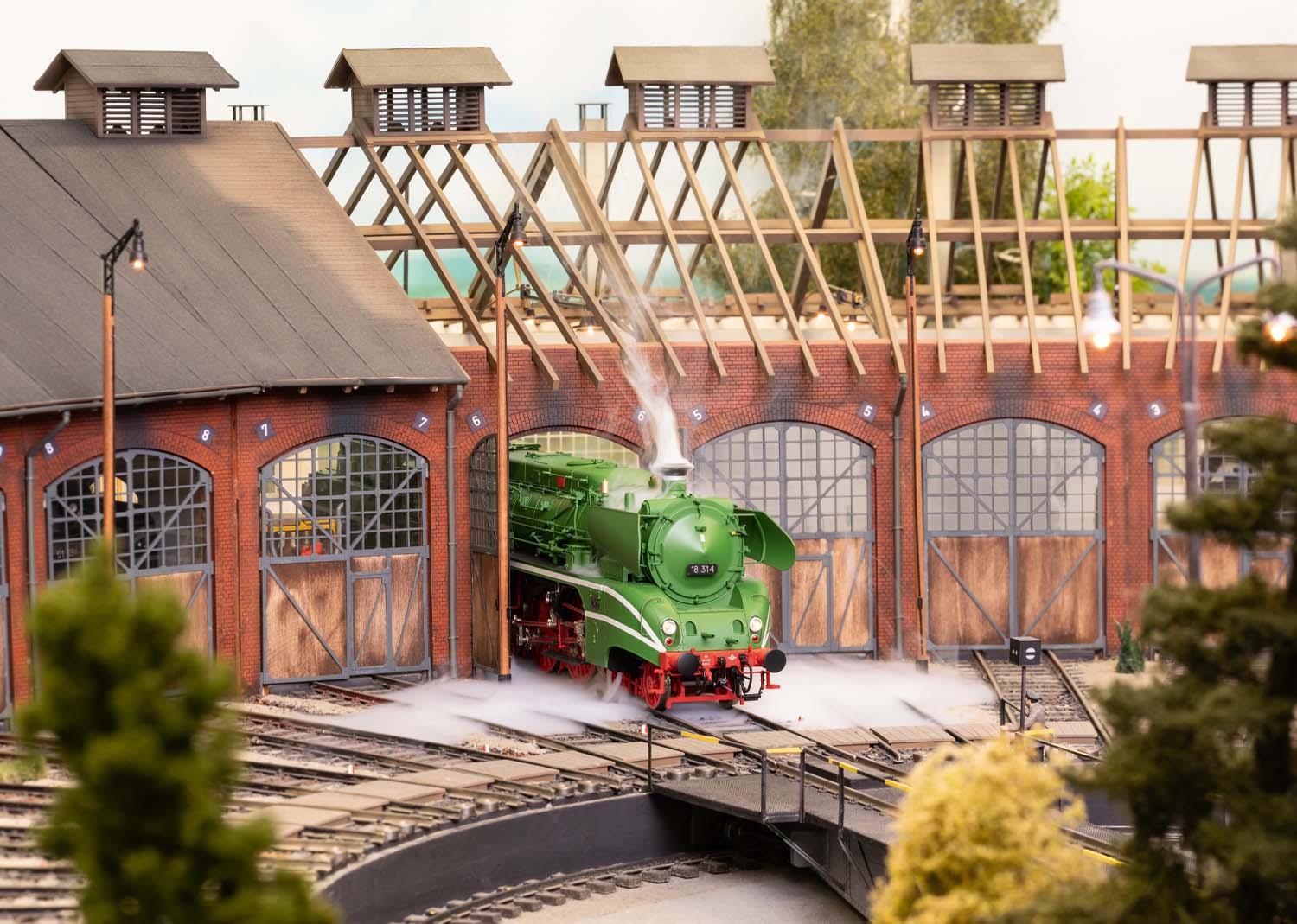 Märklin 55128 Schnellzug-Dampflok BR 18 (Spur 1)