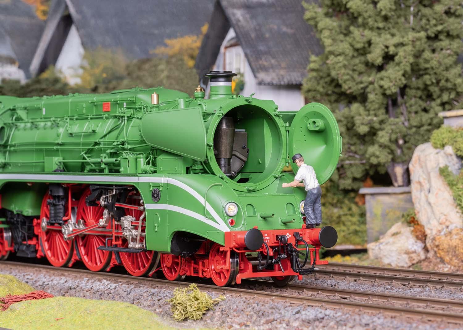 Märklin 55128 Schnellzug-Dampflok BR 18 (Spur 1)