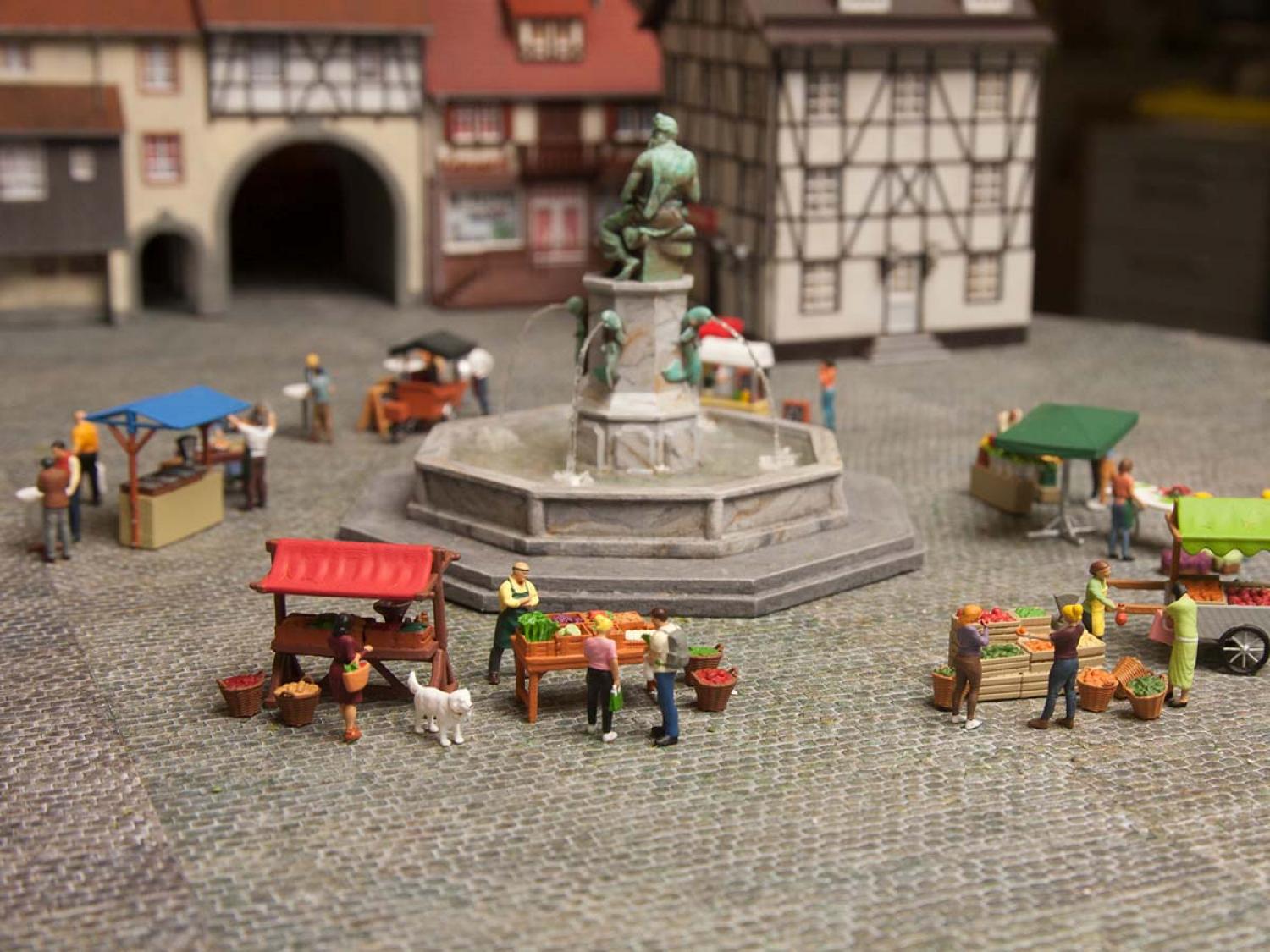 Noch 16225 H0 Figuren-Themenwelt „Gemüsestand"