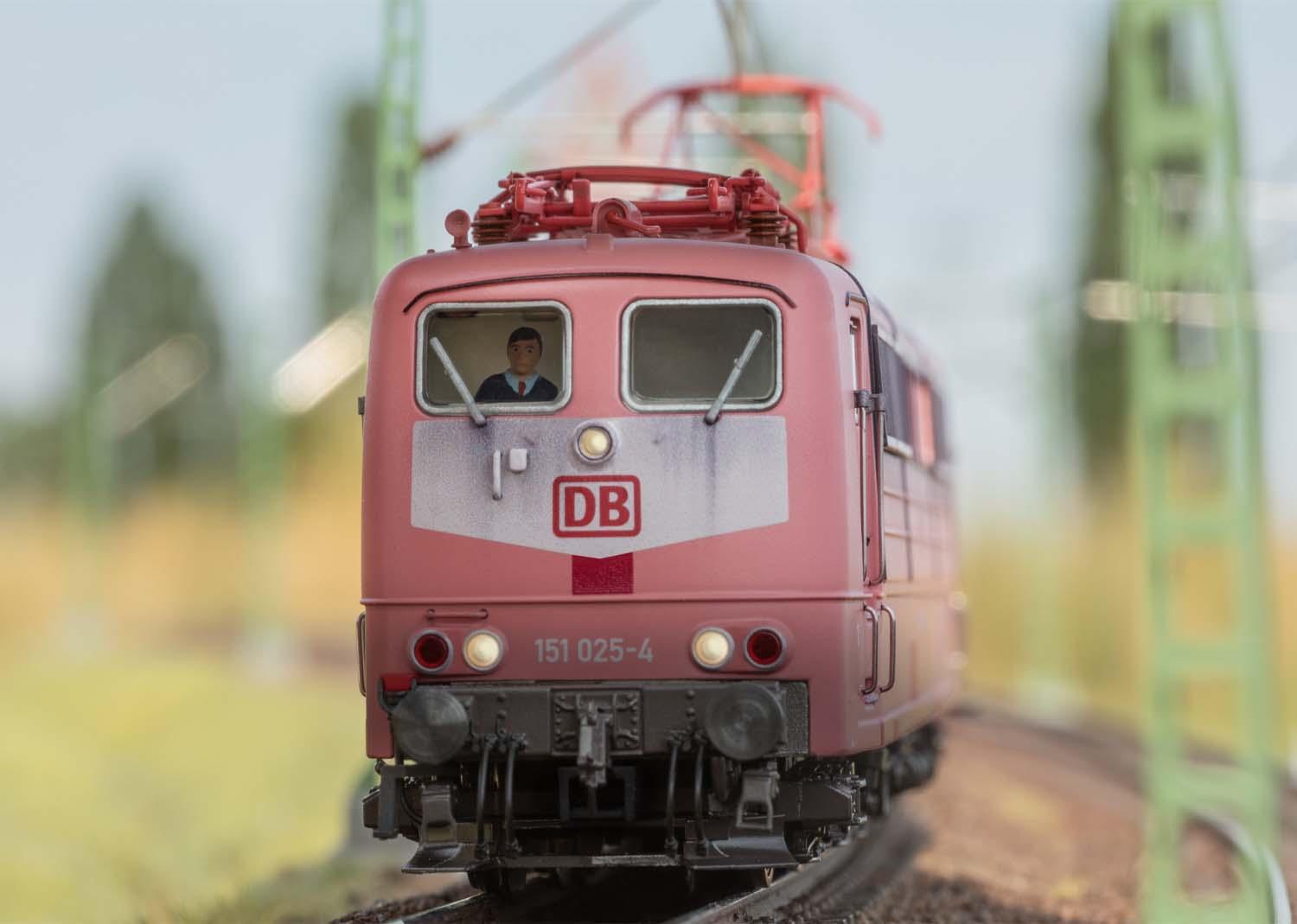 Trix H0 25655 E-Lok BR 151 DB