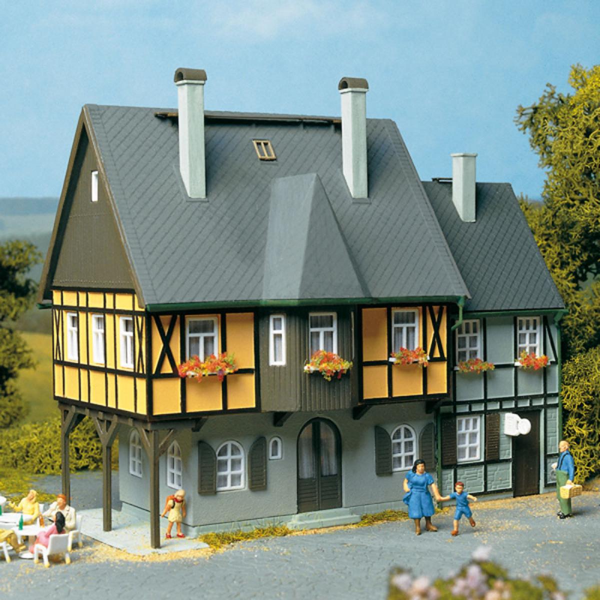Auhagen 12343 Wohnhaus Bahnhofstraße 1  H0/TT