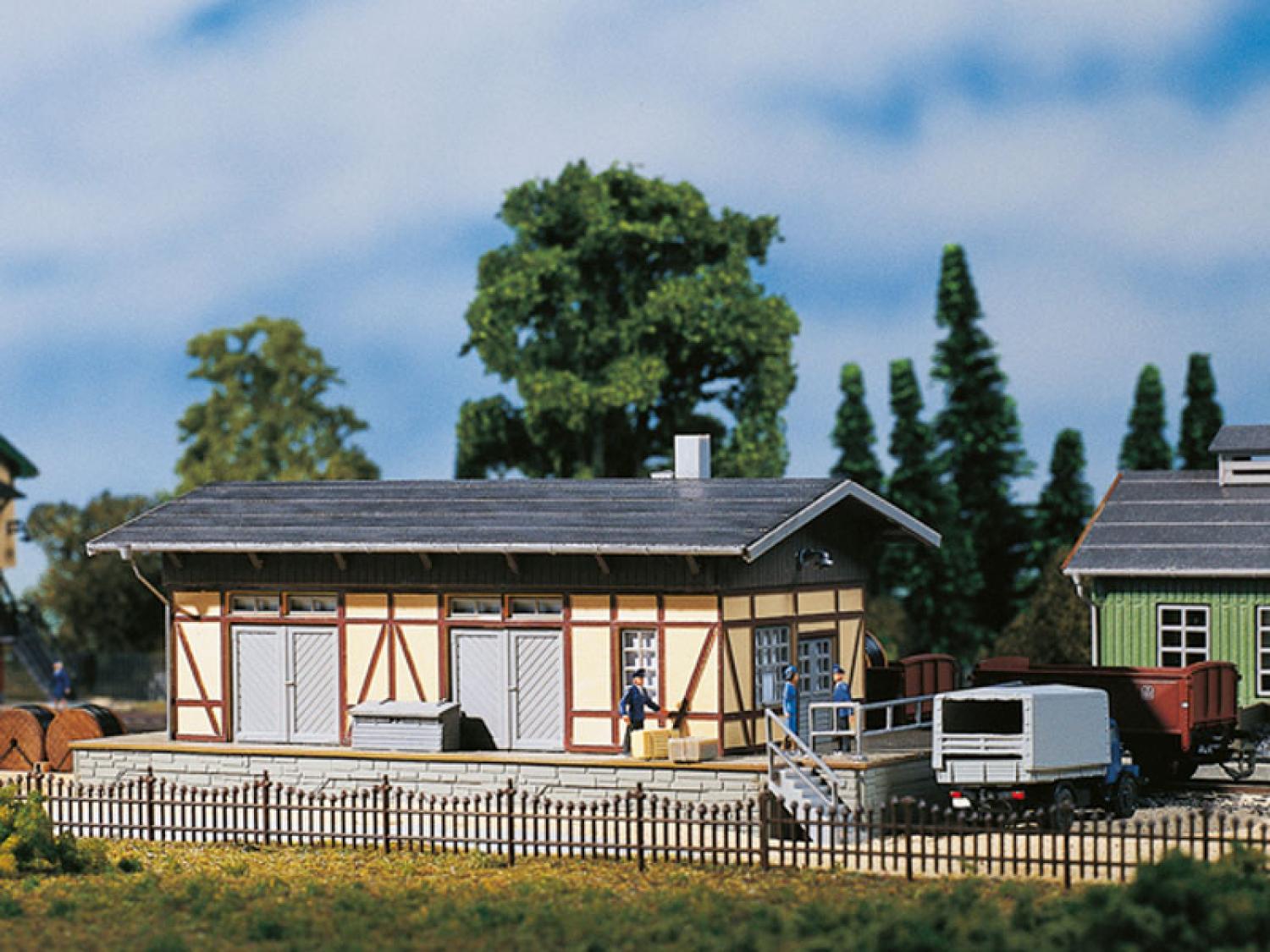 Auhagen 13309 Güterschuppen  TT