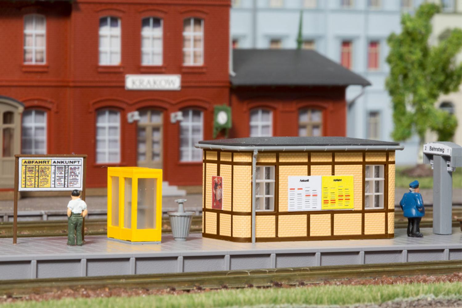 Auhagen 14484 Bahnhofsausstattung N