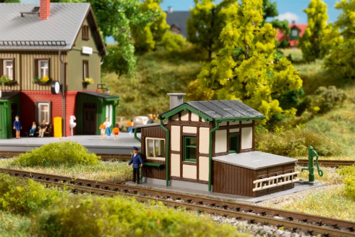 Auhagen 15306 Set Bahnhof Hagenau TT