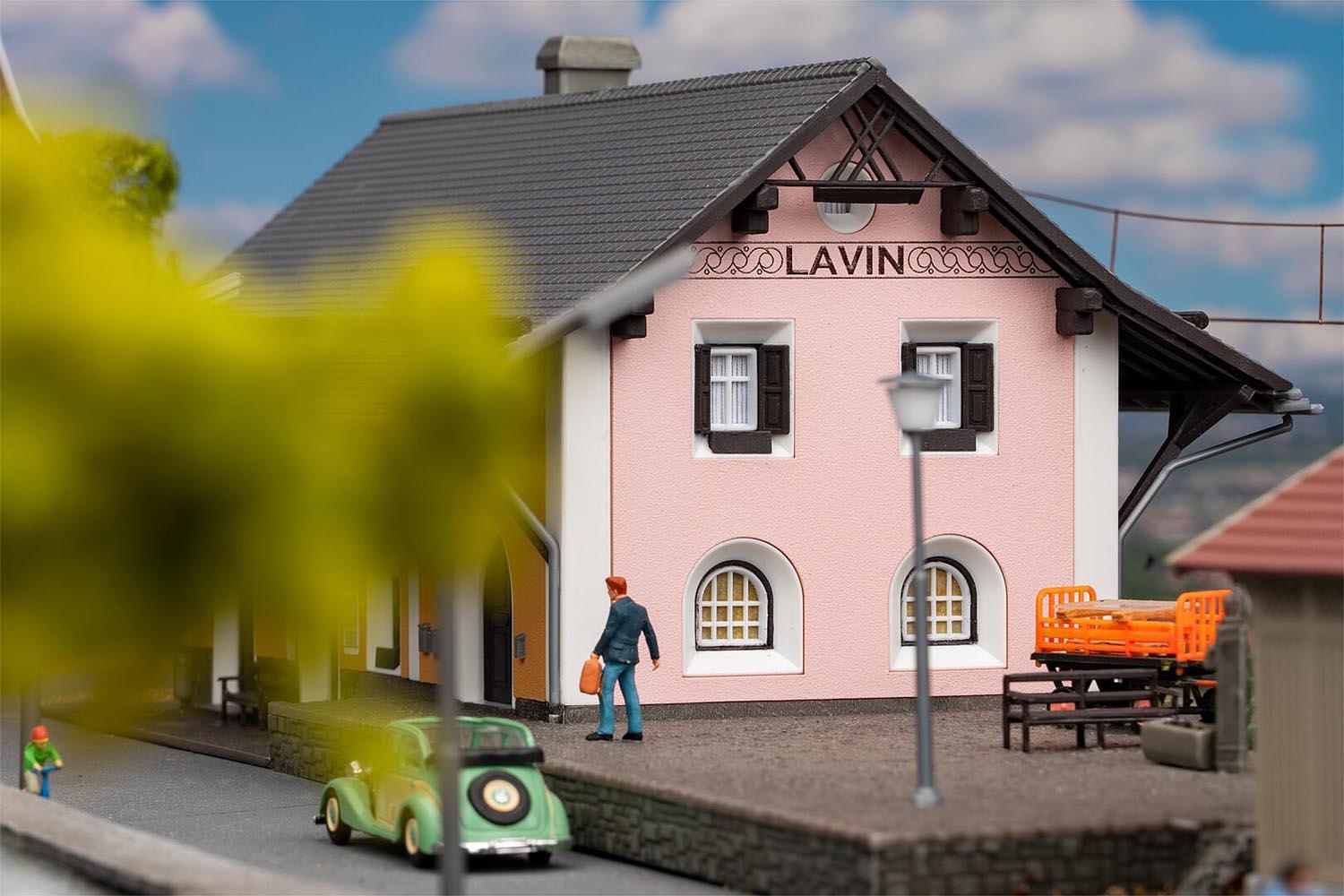 Faller 110134 H0 Bahnhof Lavin