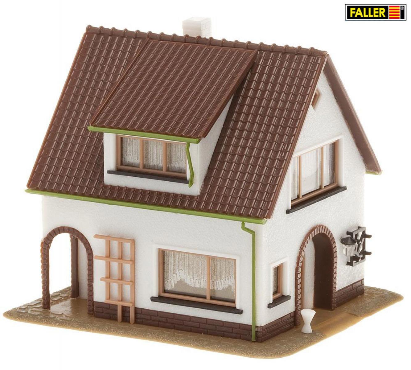 Faller 130200 Haus mit Dachgaube