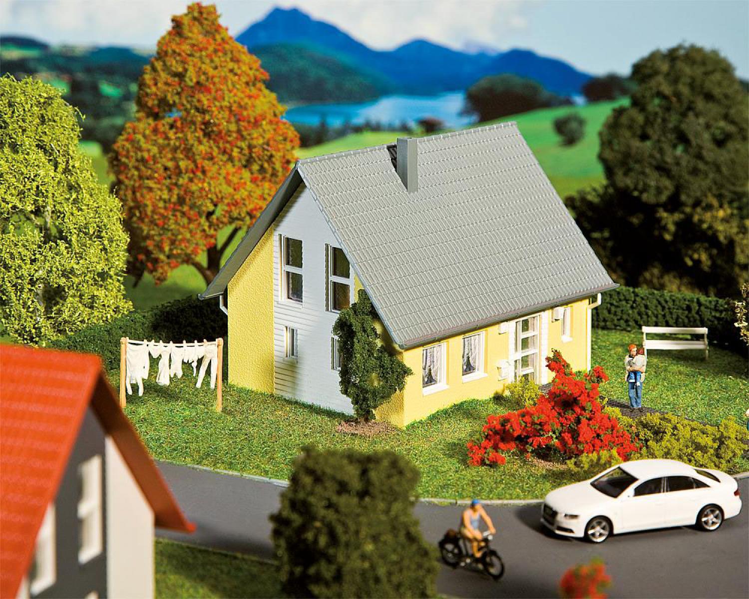 Faller 130317 Einfamilienhaus, gelb