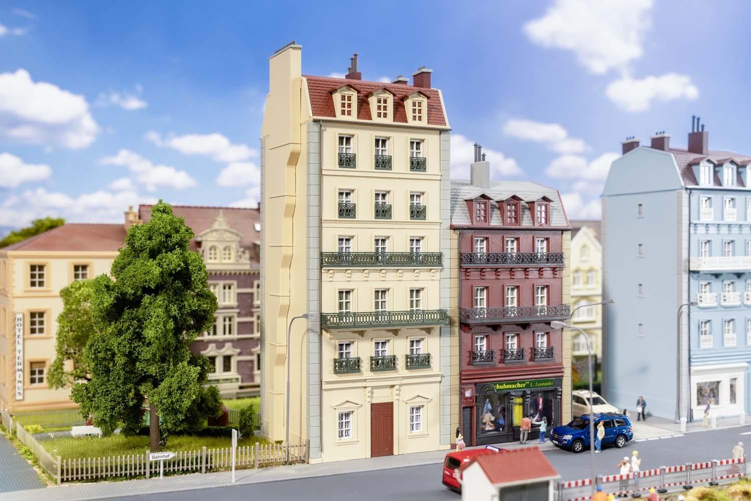 Faller 130712 H0 Stadthaus, 6-stöckig